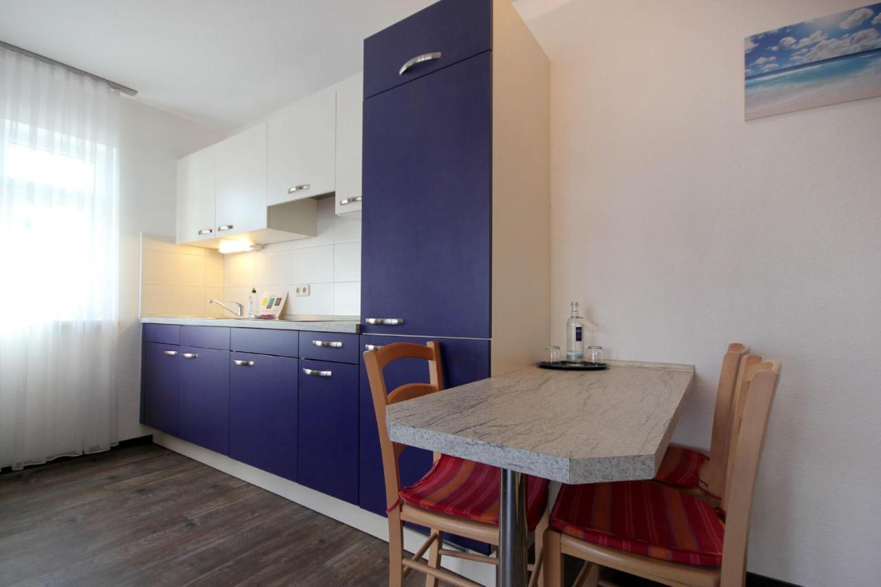 Karina By Rujana Apartment